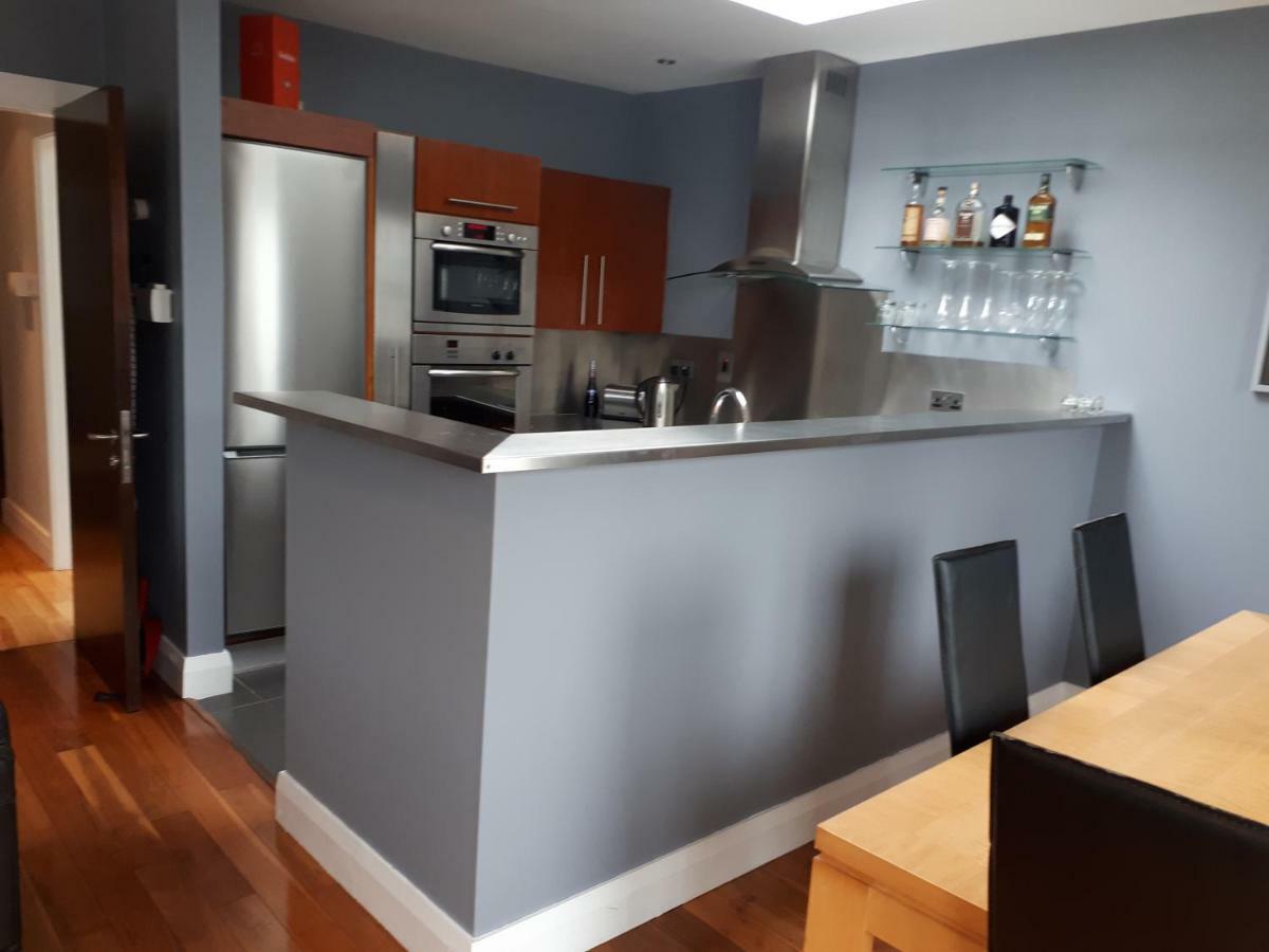 Luxurious Penthouse Apartment 1 , City Centre คิลเคนนี ภายนอก รูปภาพ