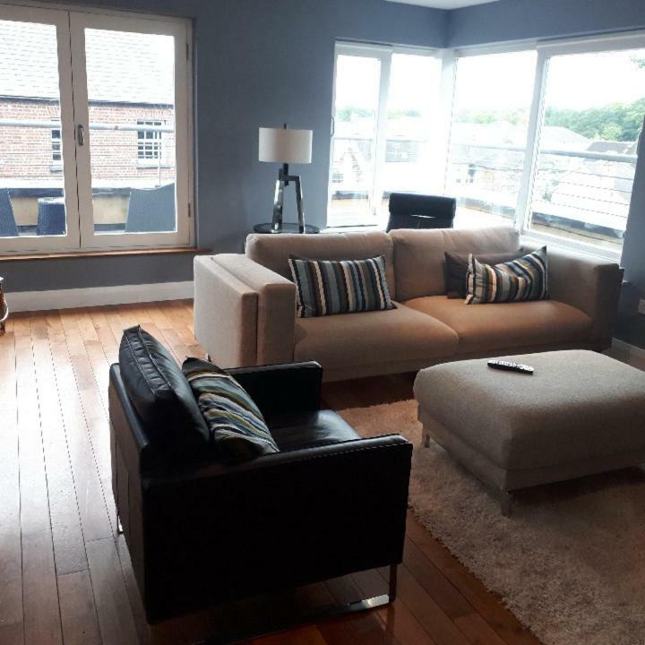 Luxurious Penthouse Apartment 1 , City Centre คิลเคนนี ภายนอก รูปภาพ